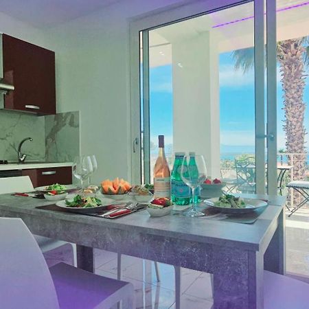 Ninfa Sul Mare Apartments 50 M E T R I Dal Mare Parcheggio Gratuito Custodito Capo Vaticano Exteriör bild