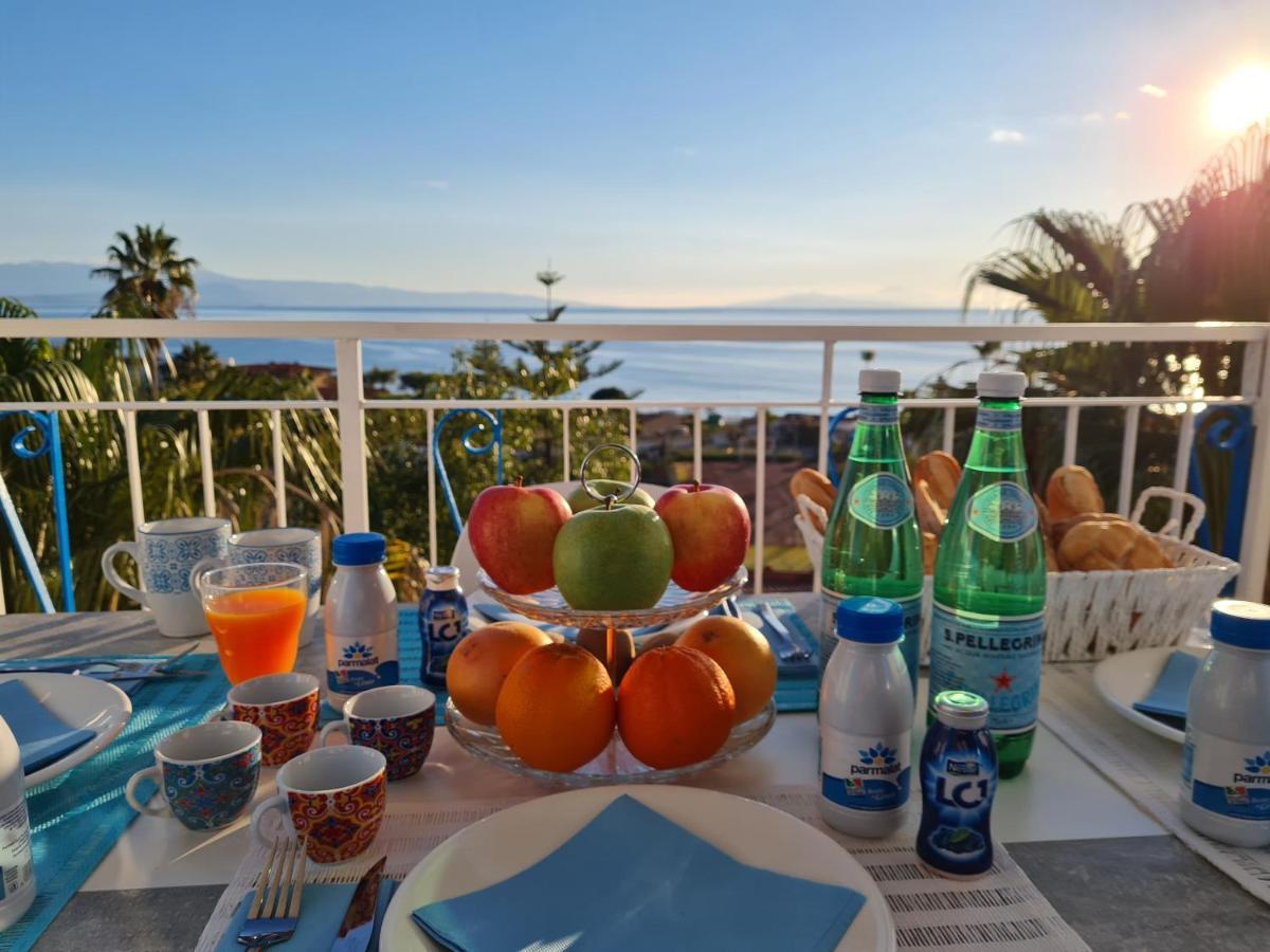 Ninfa Sul Mare Apartments 50 M E T R I Dal Mare Parcheggio Gratuito Custodito Capo Vaticano Exteriör bild