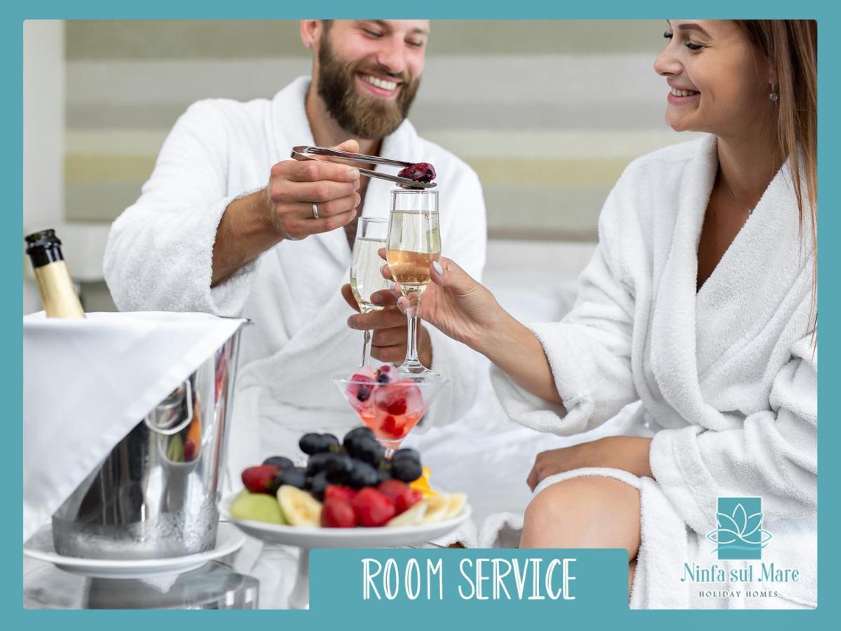Ninfa Sul Mare Apartments 50 M E T R I Dal Mare Parcheggio Gratuito Custodito Capo Vaticano Exteriör bild